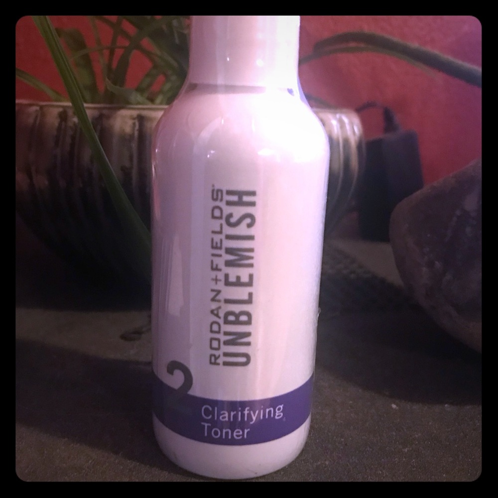 Rodan and Fields Unblemish clarifying toner 4.2oz